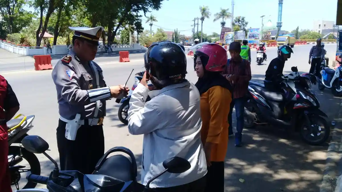 Pajak Kendaraan 'Mati' Bakal Ditilang Polisi