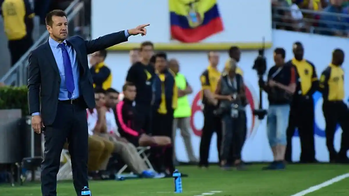 Pelatih Brasil Mengaku Tak Tahu Soal Gol Ekuador yang Dianulir