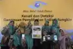 Pelajar Periksa Mata Peringati Hari Penglihatan Sedunia