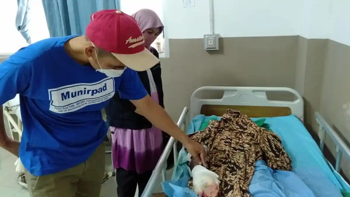Pria Lansia yang Alami Luka Bakar Masih Dirawat, Anak dan Menantu Tiba dari Linge