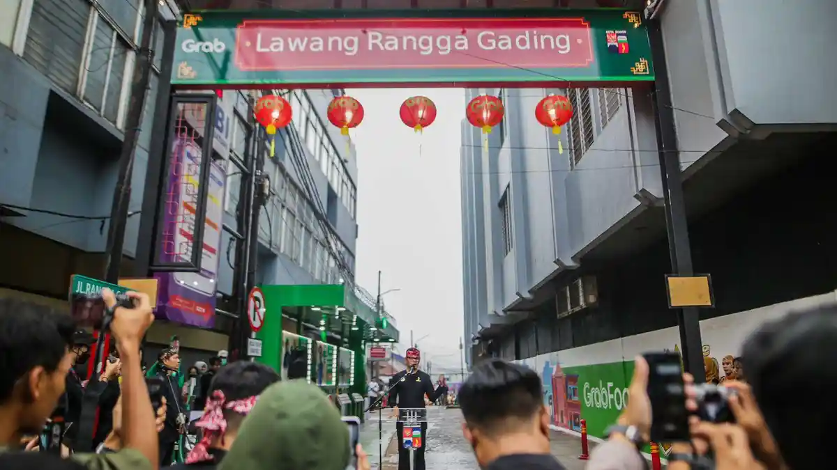Bima Arya Resmikan Lawang Rangga Gading, Sentra Kuliner Suryakencana Baru