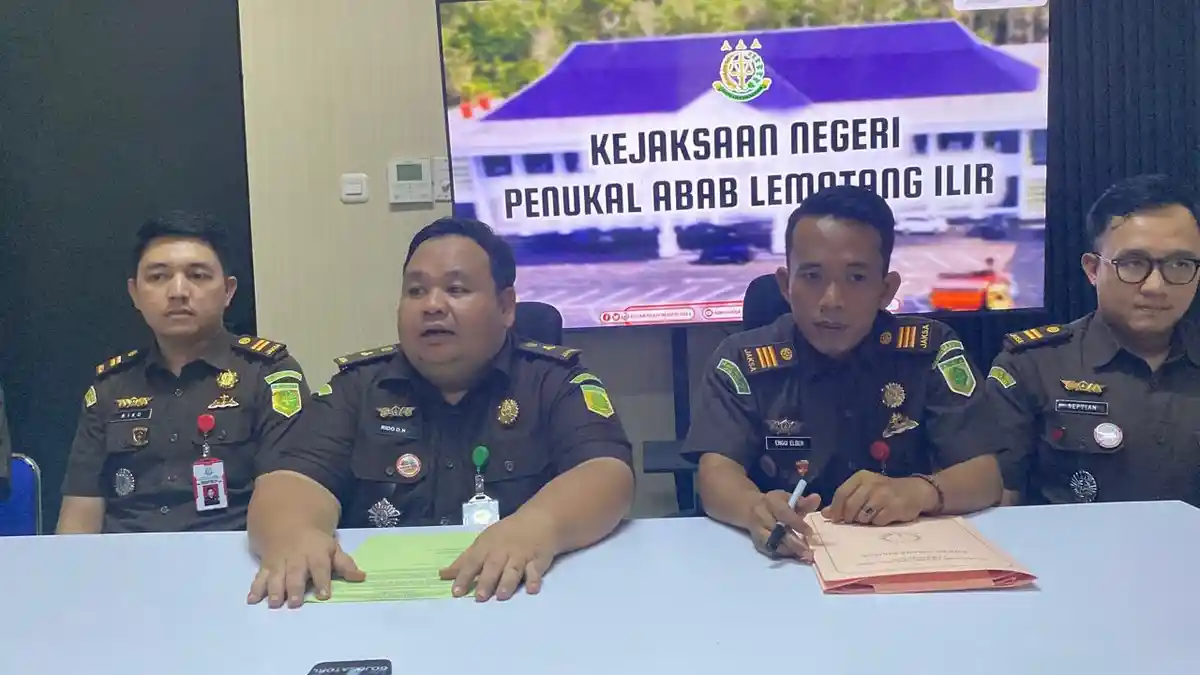 Cari Bukti Dugaan Korupsi Pendidikan dan Pelatihan Pengrajin, Kejari PALI Geledah Kantor Disperindag
