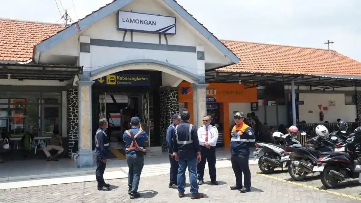 Mudik Mulai Ramai, KAI Layani 1.368 Penumpang di Stasiun Lamongan