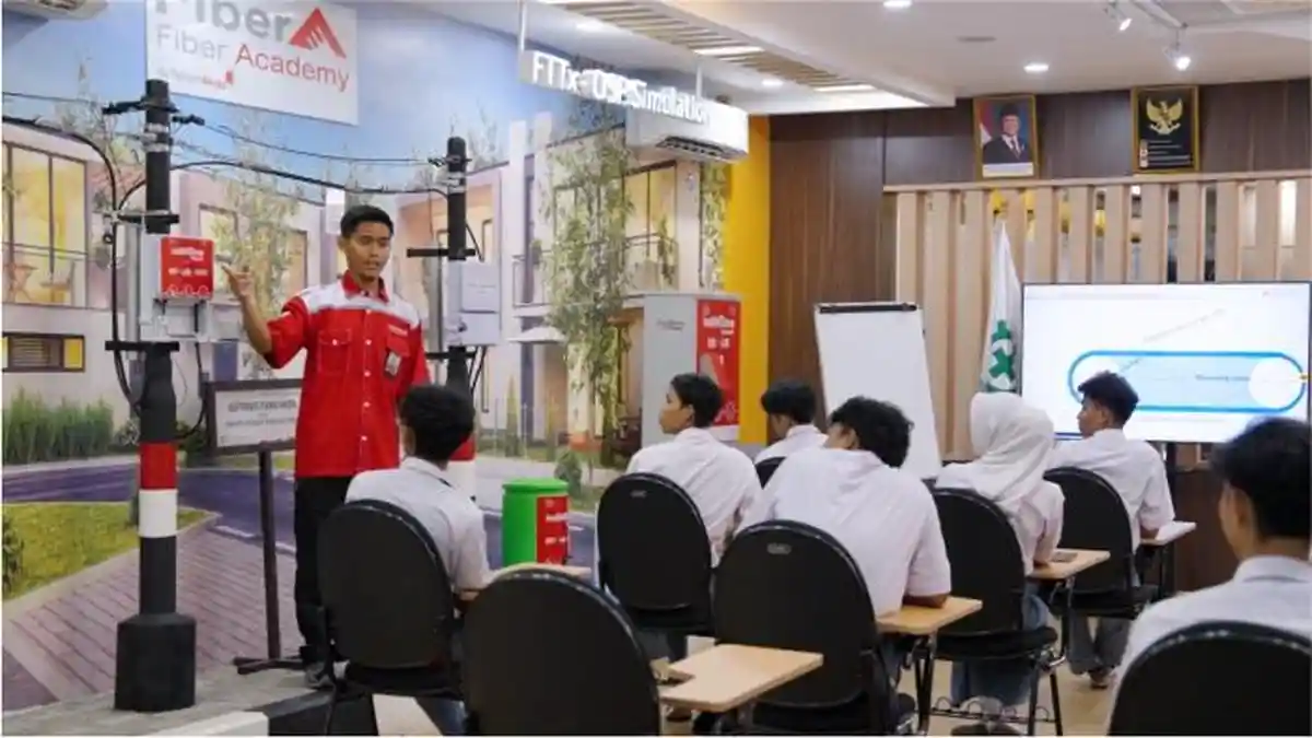 Fiber Academy Telkom Akses Luncurkan Kelas Industri Digital Bagi Siswa dan Guru