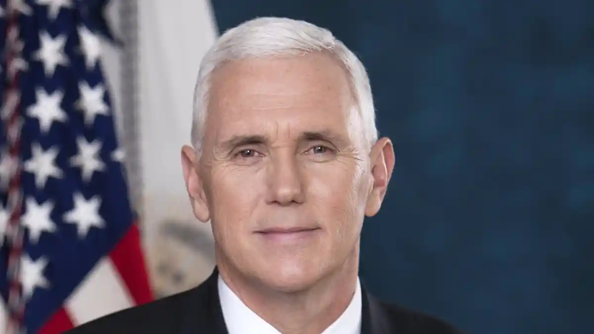 Biden Tuding Trump Menyerah dengan Pandemi, Staf Wapres Mike Pence Terinfeksi Covid-19