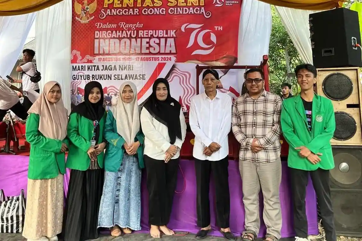 Lestarikan Warisan Budaya, Tim Pengabdian Masyarakat UIN Saizu Ajak Remaja Pentas Seni Karawitan