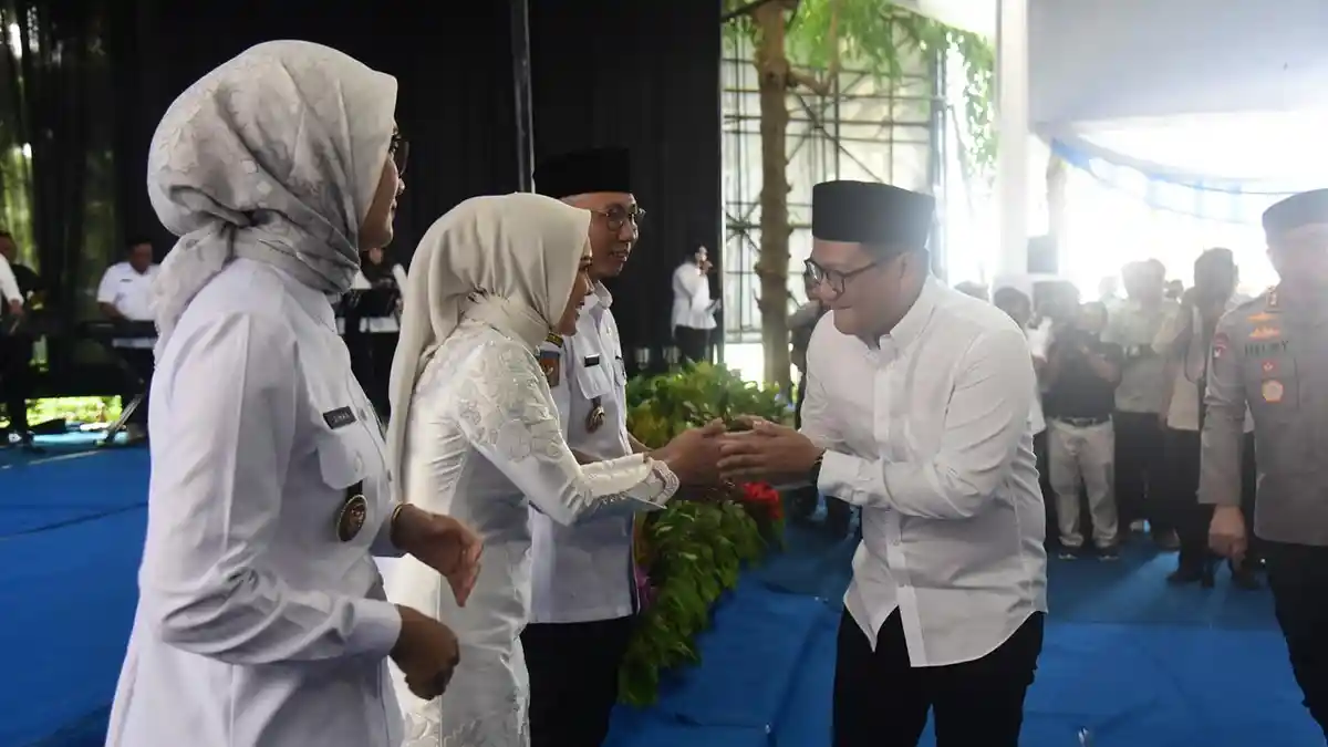 Pimpinan DPRD Provinsi Lampung Hadiri Halal Bi Halal Bersama Gubernur dan Wagub