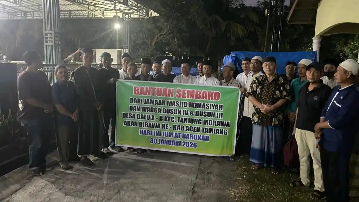 Jamaah Masjid Desa Dalu XB Berangkatkan 2 Pickup Bantuan Sembako ke Aceh Tamiang