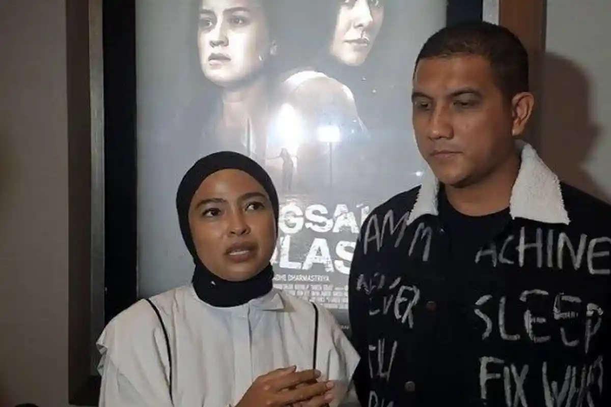 Tantri KOTAK Tak Bisa Melupakan Momen Jatuh dari Panggung 2 Meter di Cianjur