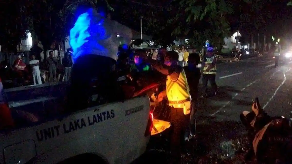 Kecelakaan Maut di Kuningan, Pengendara Honda Beat Meninggal Setelah Adu Banteng dengan Mikrobus