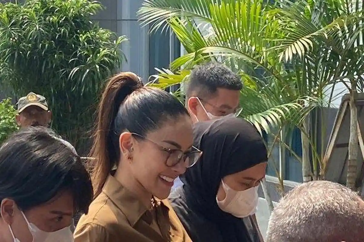 Alasan Nikita Mirzani Ogah Bertemu dengan Vadel Badjideh