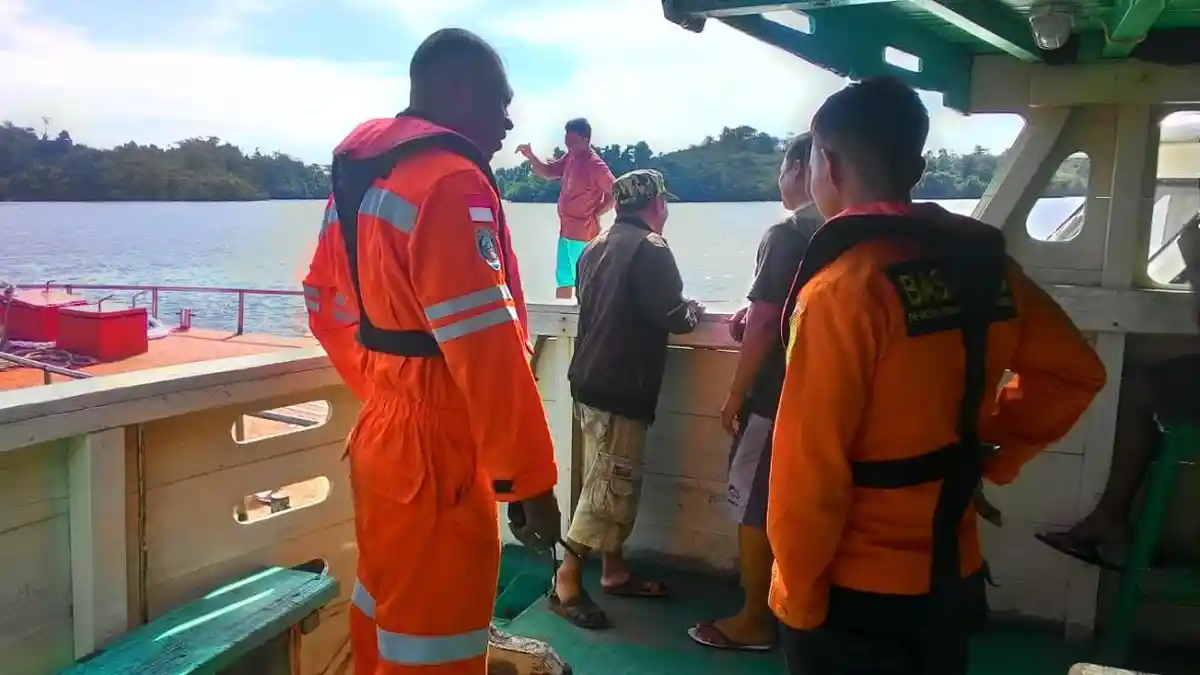 Mesin Bermasalah, Kapal Berpenumpang 33 Orang Terapung 7 Jam di Perairan Banggai