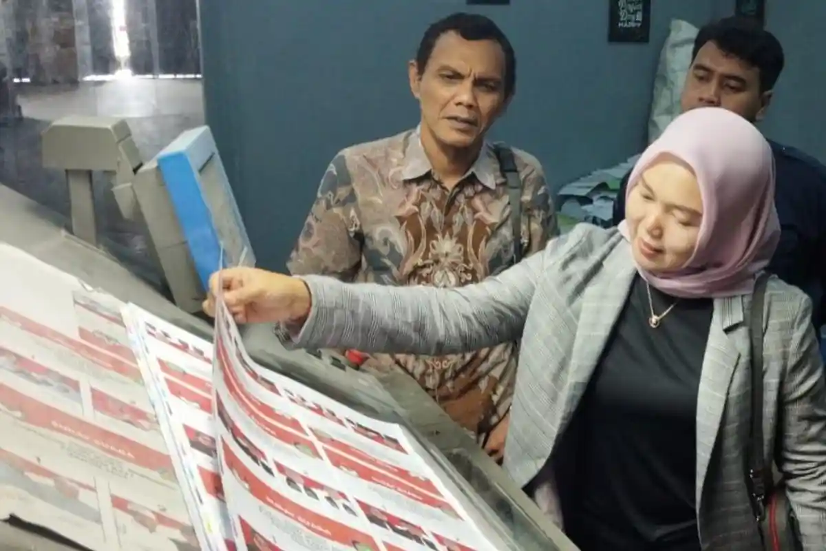 Masuk Tahap Krusial, Bawaslu Jatim Pelototi Logistik di Pilkada Serentak 2024