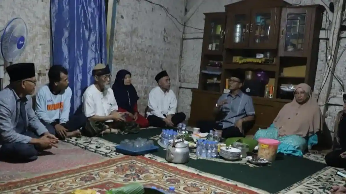 Bunga Desa, Bupati Bandung bersama Bunda Bedas Nginap di Rumah Warga