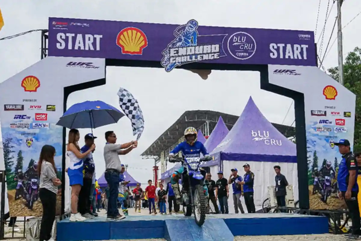 Jadi Pusat Perhatian, Shell bLU cRU Yamaha Enduro Challenge Berlangsung Meriah di Kalimantan - 20230912.jpg