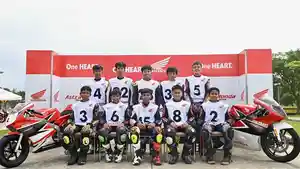 10-pebalap-muda-astra-racing.jpg