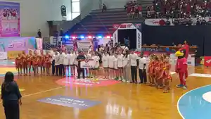Tim-basket-putri-SMA-Kolese-Santo-Yusup-Kosayu-Malang-menjadi-juara-di-final-Honda-DBL.jpg