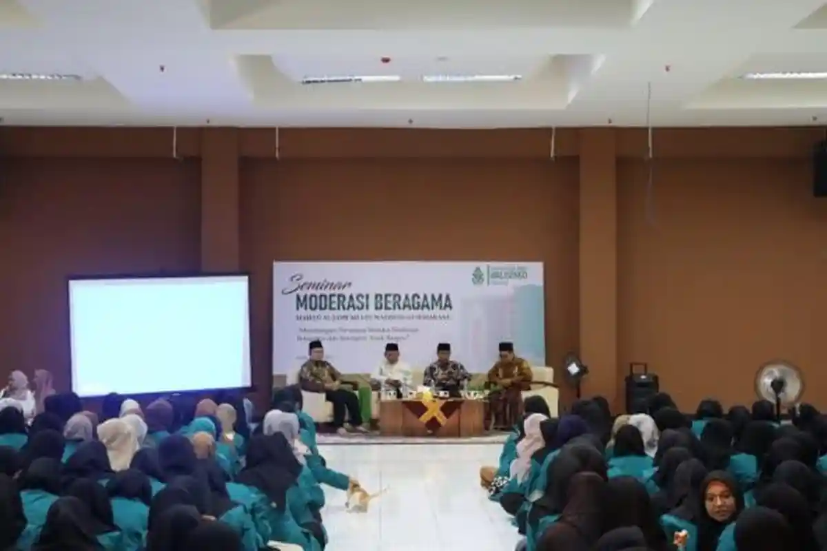 Adakan Seminar Moderasi Beragama Mahad UIN Walisongo, Ajak Para Santri Membangun Persatuan