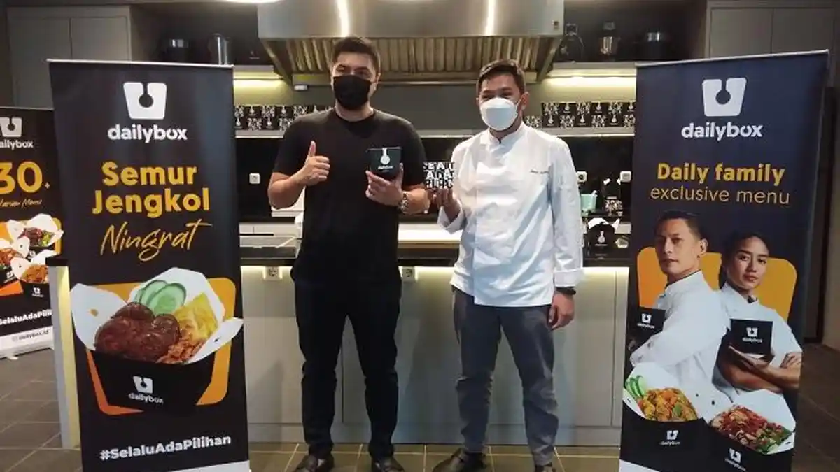 Melihat Dapur RnD Dailybox, Tempat Diciptakannya Semur Jengkol Ningrat
