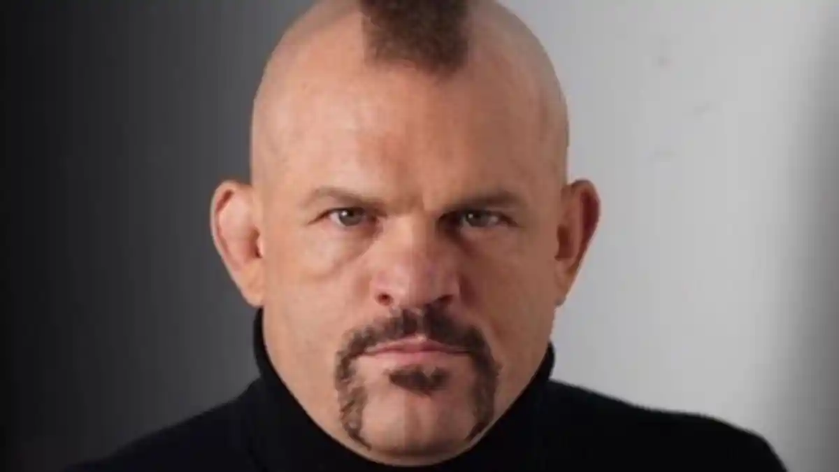 Chuck Liddell Yakin Kalahkan Mike Tyson Jika Ada Pertarungan Jalanan