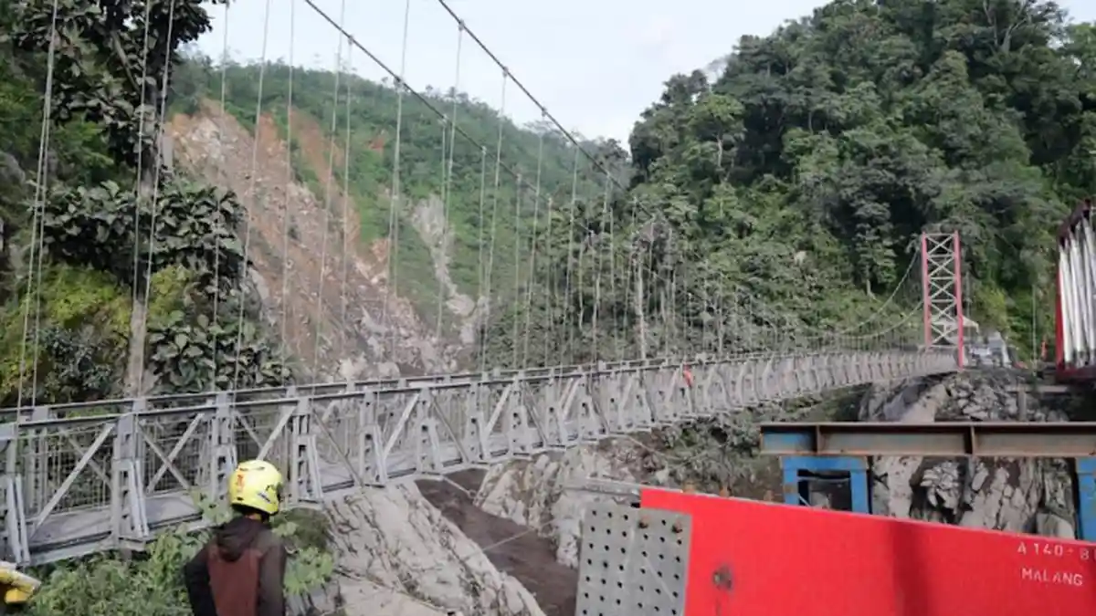 Jembatan Jantung Gladak Perak di Lumajang Sudah Bisa Dilewati Untuk Pejalan Kaki