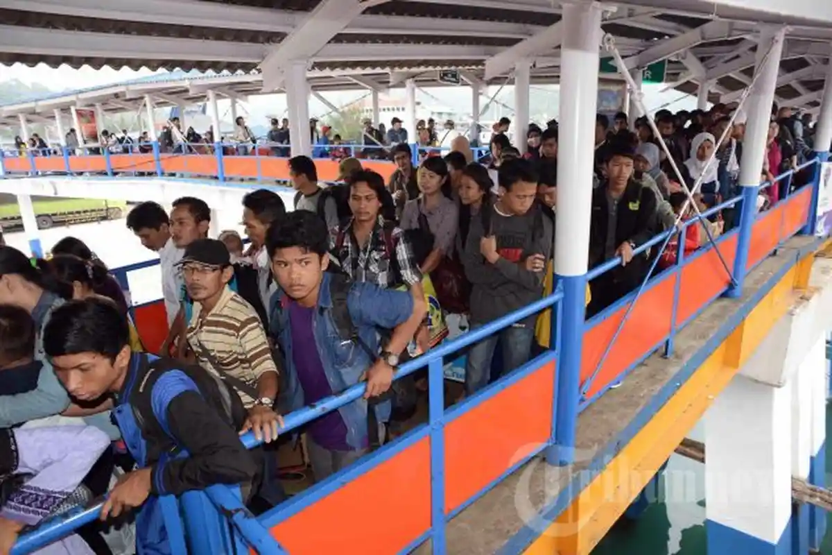Mudik Dilarang, ASDP Sebut Puluhan Ribu Penumpang Sudah Jalan Lebih Awal Tinggalkan Jawa ke Sumatera