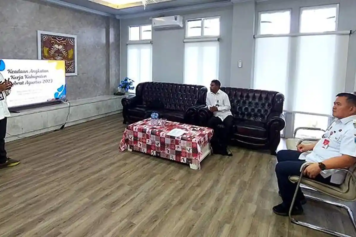 Inovasi Baru BPS Maybrat Diapresiasi Pj Bupati Bernhard, Tingkatkan Kualitas dan Validitas Data