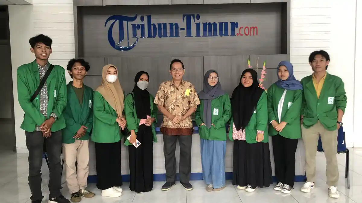 Mahasiswa UIN Alauddin Belajar Jurnalistik di Tribun Timur