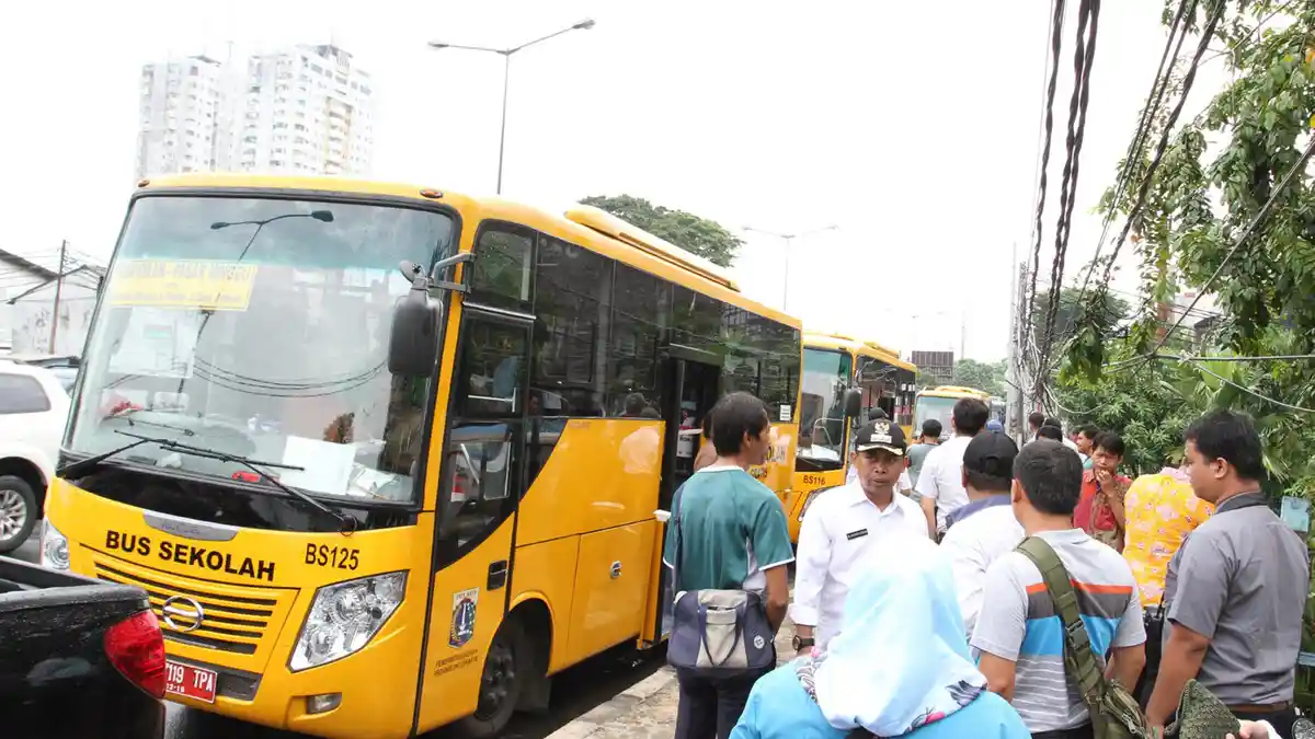 140 Bus Disiapkan Antisipasi Mogok Angkutan