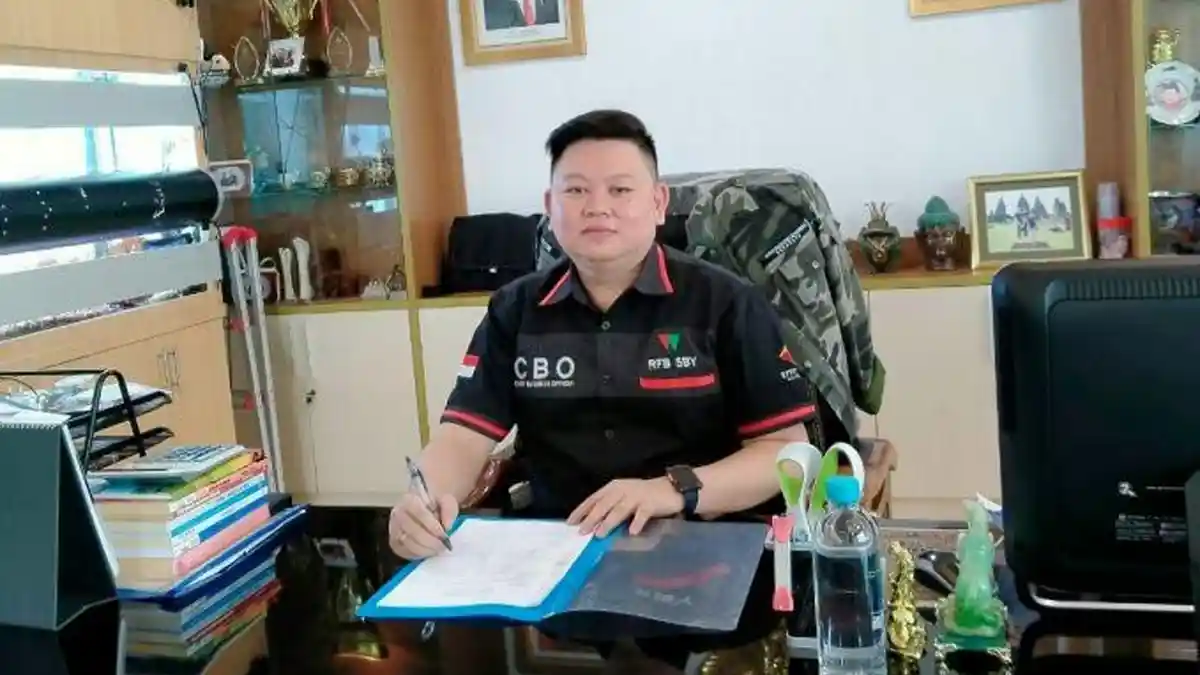 PT Rifan Financindo Berjangka Pertahankan Posisi 1 Perusahaan Pialang ...