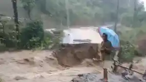 banjir-merendam-pemukiman-warga-bahkan-hingga.jpg
