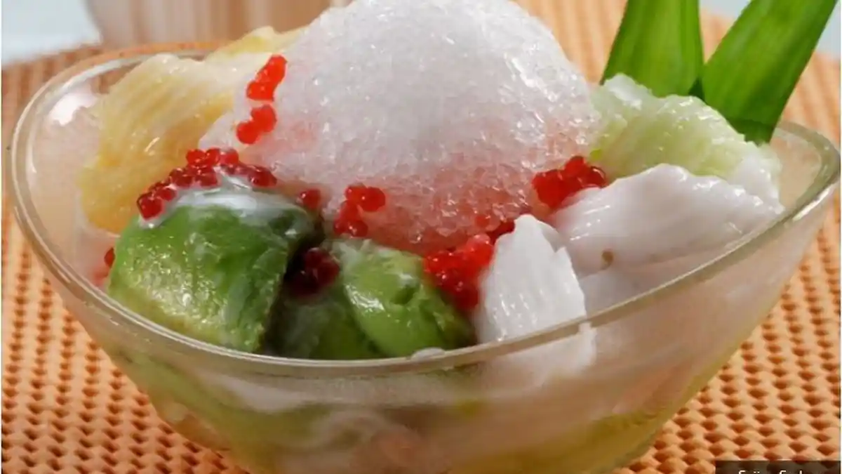 Resep Buka Puasa Minuman Segar: Es Buah Segar dan Es Buah Soda Berempah