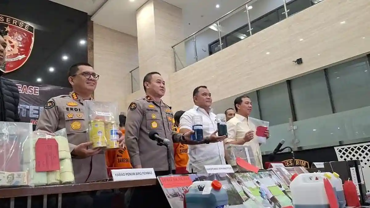 Polisi Bongkar Peredaran BBM Pertamax Palsu di SPBU, Salah Satunya di Cimanggis Depok