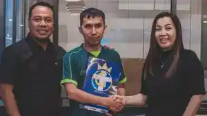 PELATIH-GGFS-Valentino-Ferdinand-tengah.jpg