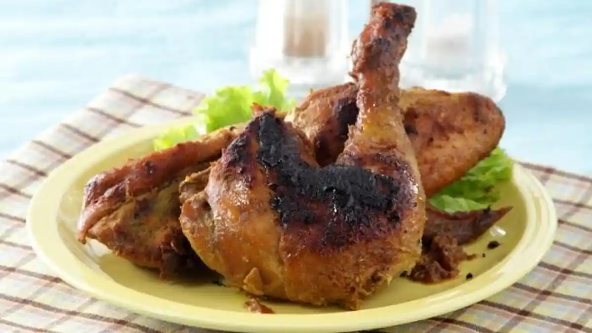 Resep Ayam Bakar Bumbu Serai, Aromanya yang Nikmat Bikin Keluarga Tak Sabar Makan Siang