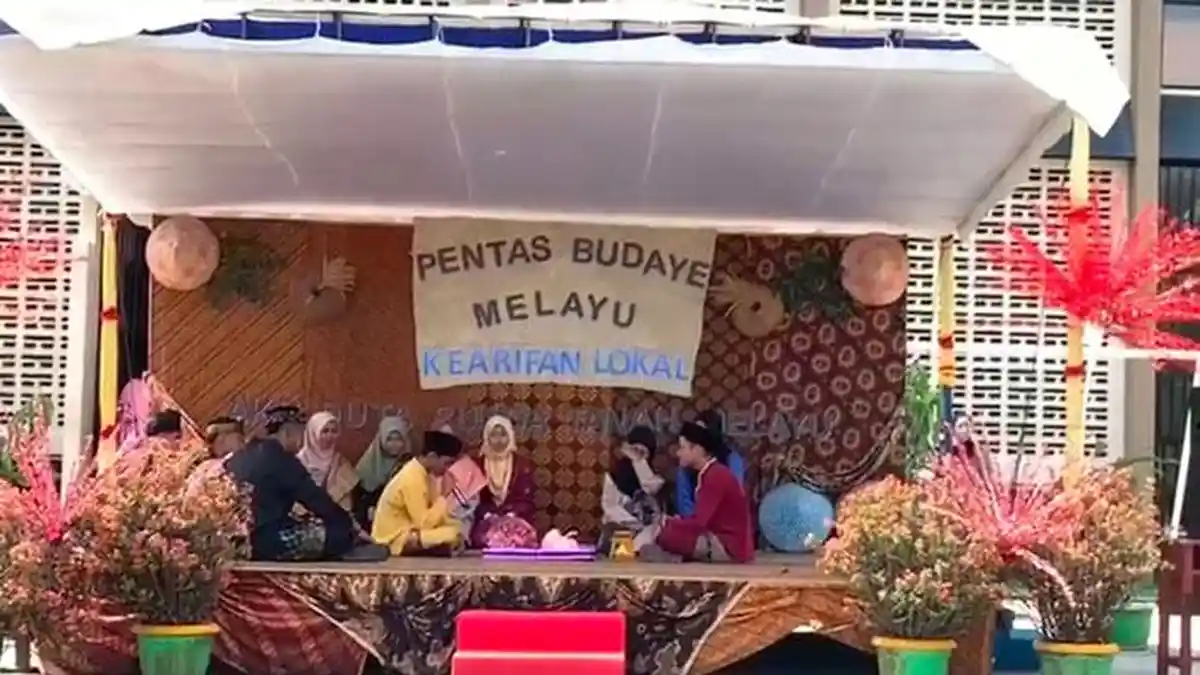 Pelajar SMAN di Lingga Ini Angkat Kearifan Lokal lewat Pentas Budaya Melayu