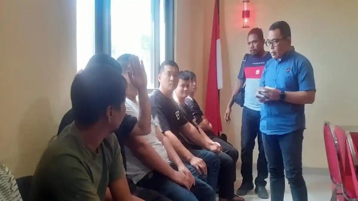 Polda NTT Amankan Enam WNA China di Perairan Teluk Kupang