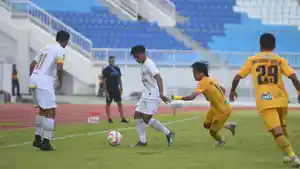 Arema-FC-vs-Semen-Padang.jpg