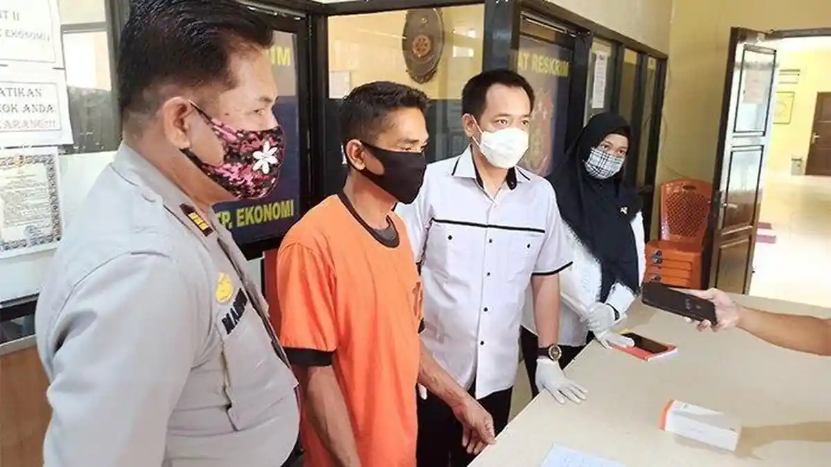 Pengakuan Pria yang Pergoki Sejoli Mesum: Ceweknya Dicabuli, Cowoknya Diikat di Pohon