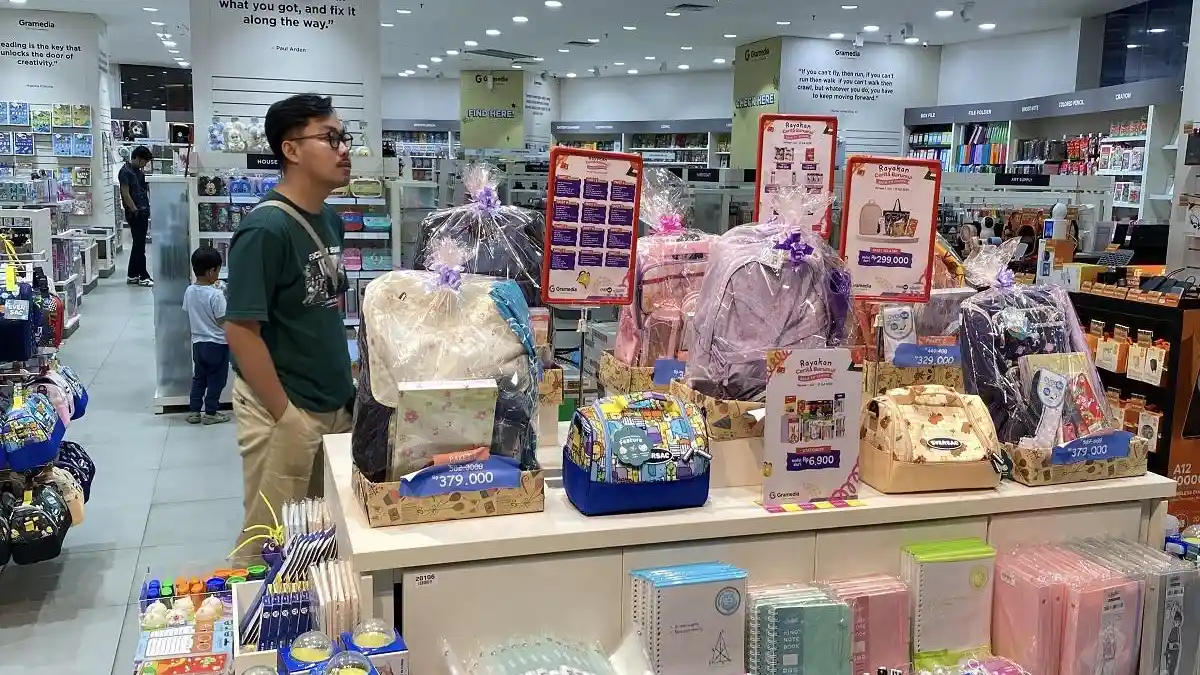 Buku hingga Tas Promo di Gramedia Nipah Park Makassar Sambut Tahun Ajaran Baru - Tribun-timur.com