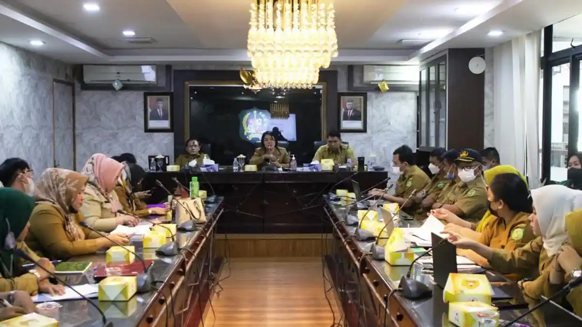 Dinas Perpustakaan dan Kearsipan Medan Rapat Penyusunan Jadwal Retensi Arsip dengan Perangkat Daerah