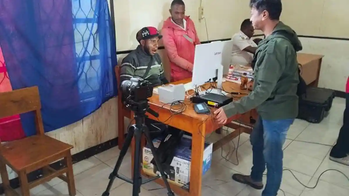 Setelah Enam Bulan Terkendala, Pelayanan E-KTP di Kabupaten Deiyai Kembali Normal