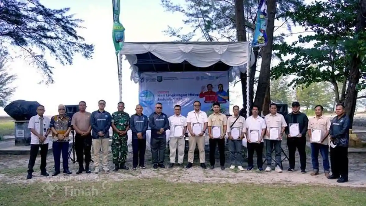 Hari Lingkungan Hidup, PT Timah Dukung Penghijauan Pantai Lalang di Beltim - Posbelitung.co