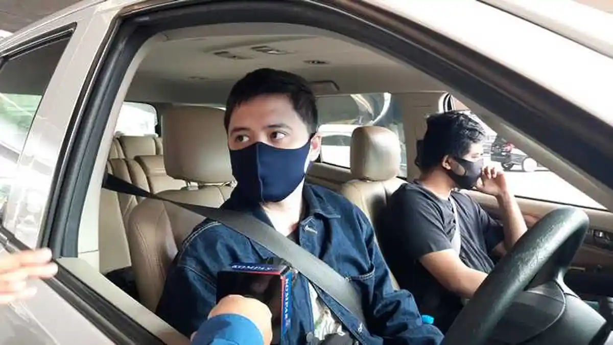 VIDEO: Dua Pengendara Kena Tilang Ganjil Genap, Mengaku Bingung Mau Lewat Mana
