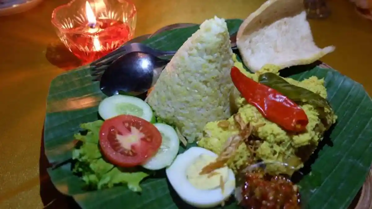 Sensasi Makan Malam ala Raja di Keraton Cirebon, Cuma Bayar Rp 25.000
