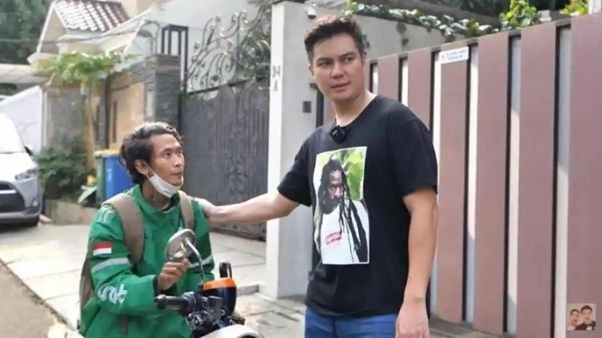 Deretan YouTuber Indonesia Dikenal dengan Konten Bagi-bagi Uang