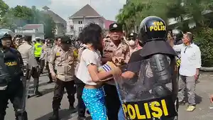 AMANKAN-MAHASISWA-PROVOKATIF.jpg