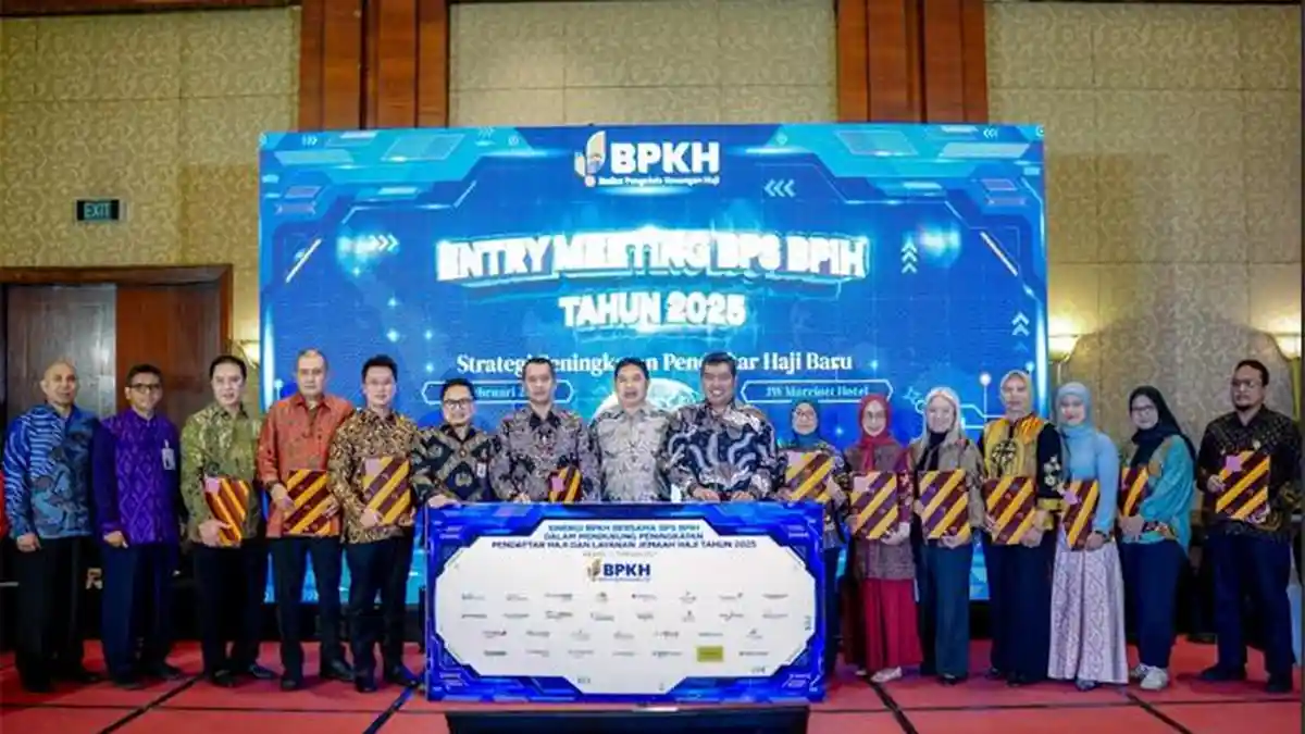 BPKH dan BPS-BPIH Rumuskan Strategi Pendaftaran Haji Baru Tahun 2025