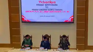 Pj-Gubernur-Sulawesi-Tenggara-Andap-Budhi-Revianto-resmi-melantik-Bupati-Kolaka-Andi-Makkawaru.jpg