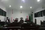 Meron-sidang.jpg